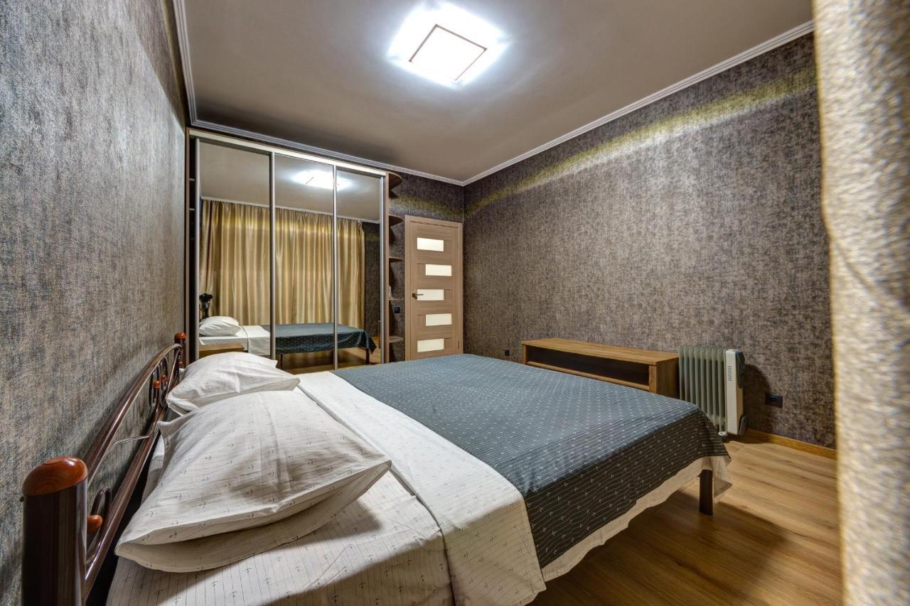 Apartments Near Ukraina Shopping Mall Κίεβο Εξωτερικό φωτογραφία
